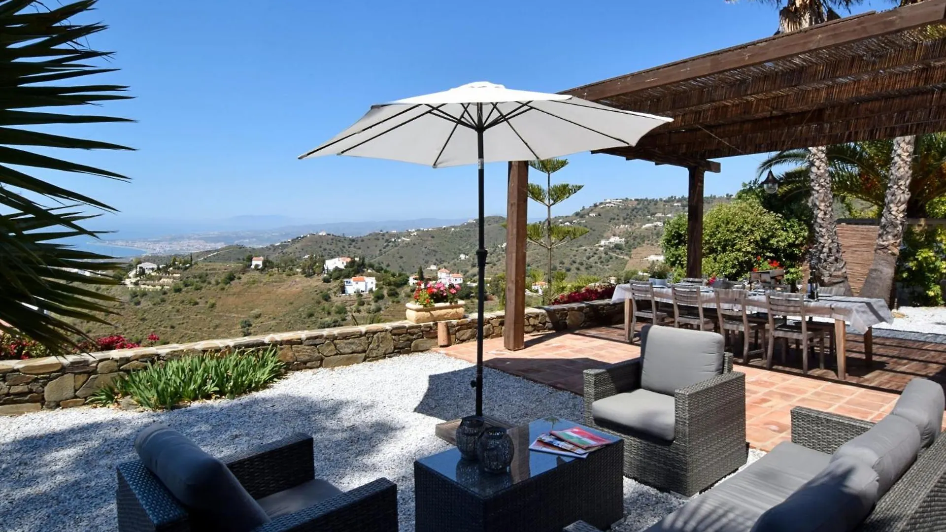 Belvilla By Oyo Casa Iris Sayalonga Spain
